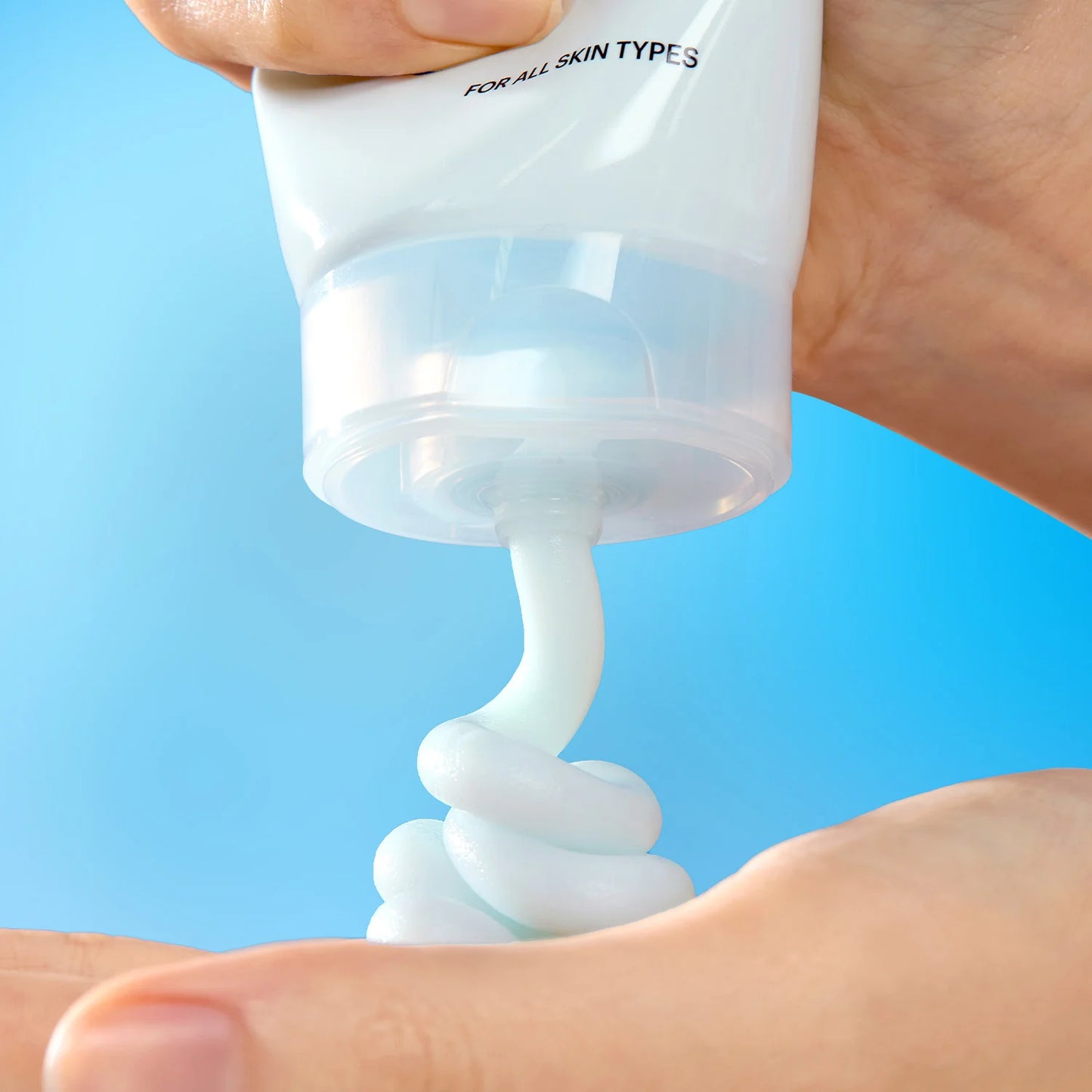 DIVE-IN Low Molecular Hyaluronic Acid Cleansing Foam 150ml